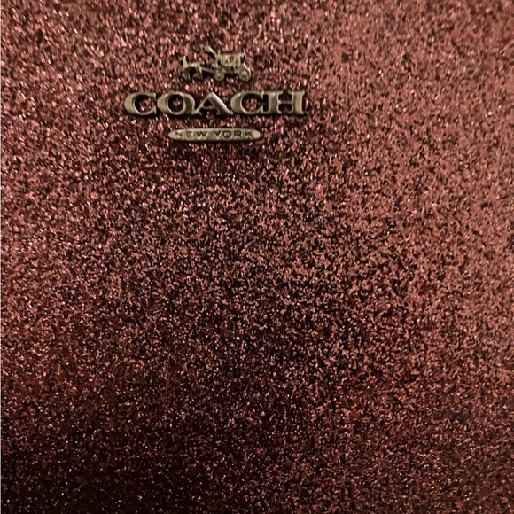 Coach Metallic Purple Wristlet with Chain Strap. NWOT - Picture 2 of 8